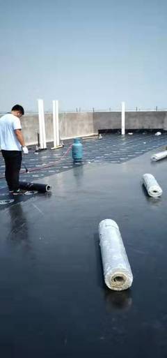 樓頂防水補(bǔ)漏與管道疏通 建筑維護(hù)的雙重保障